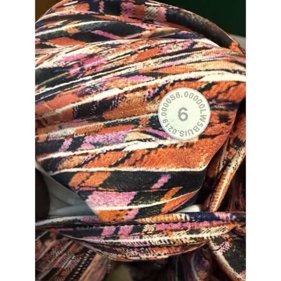 Lululemon Fast Free Legging II 25" *Nulux Flash Pleat Orange Multi Size 6 Small - Picture 6 of 6